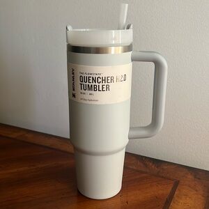 Stanley Quencher H2.0 Tumbler 30oz